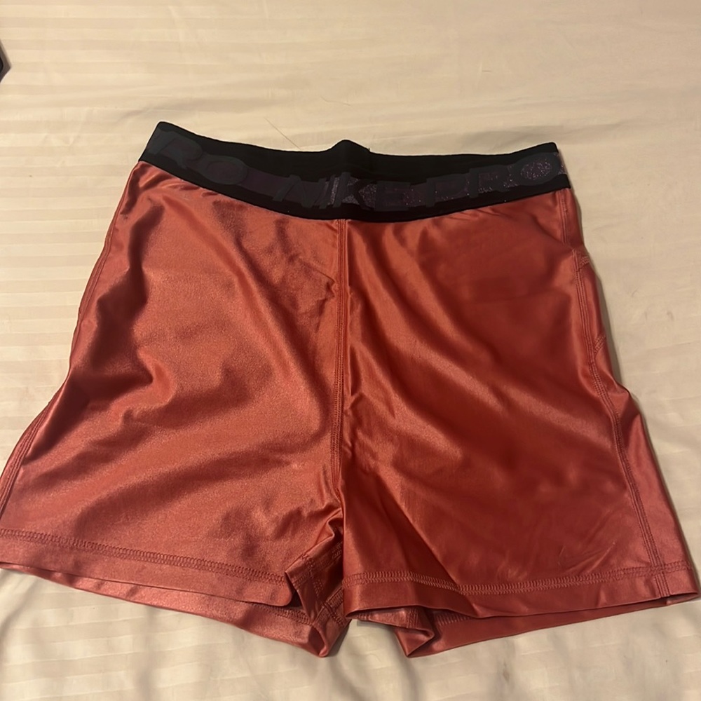 Nike pro shorts size M